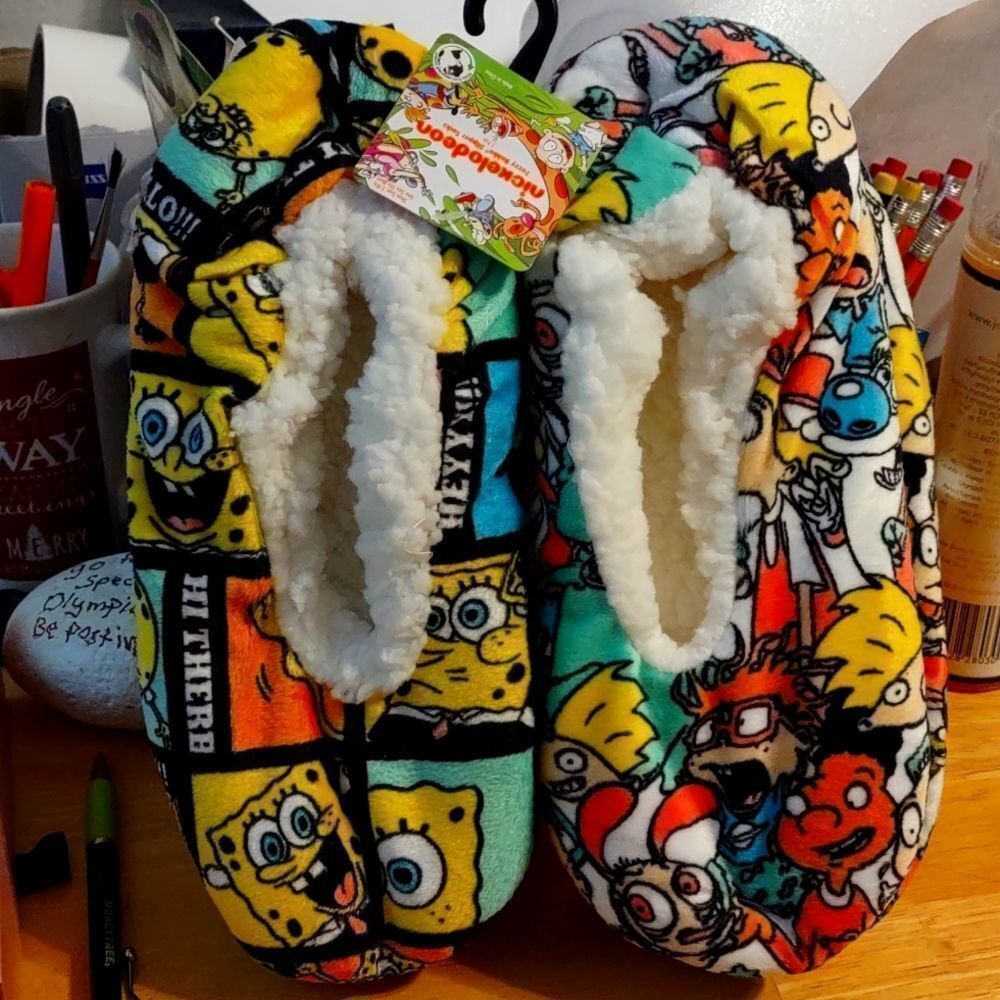 Nickelodeon slippers . Size 7 thru 9.5